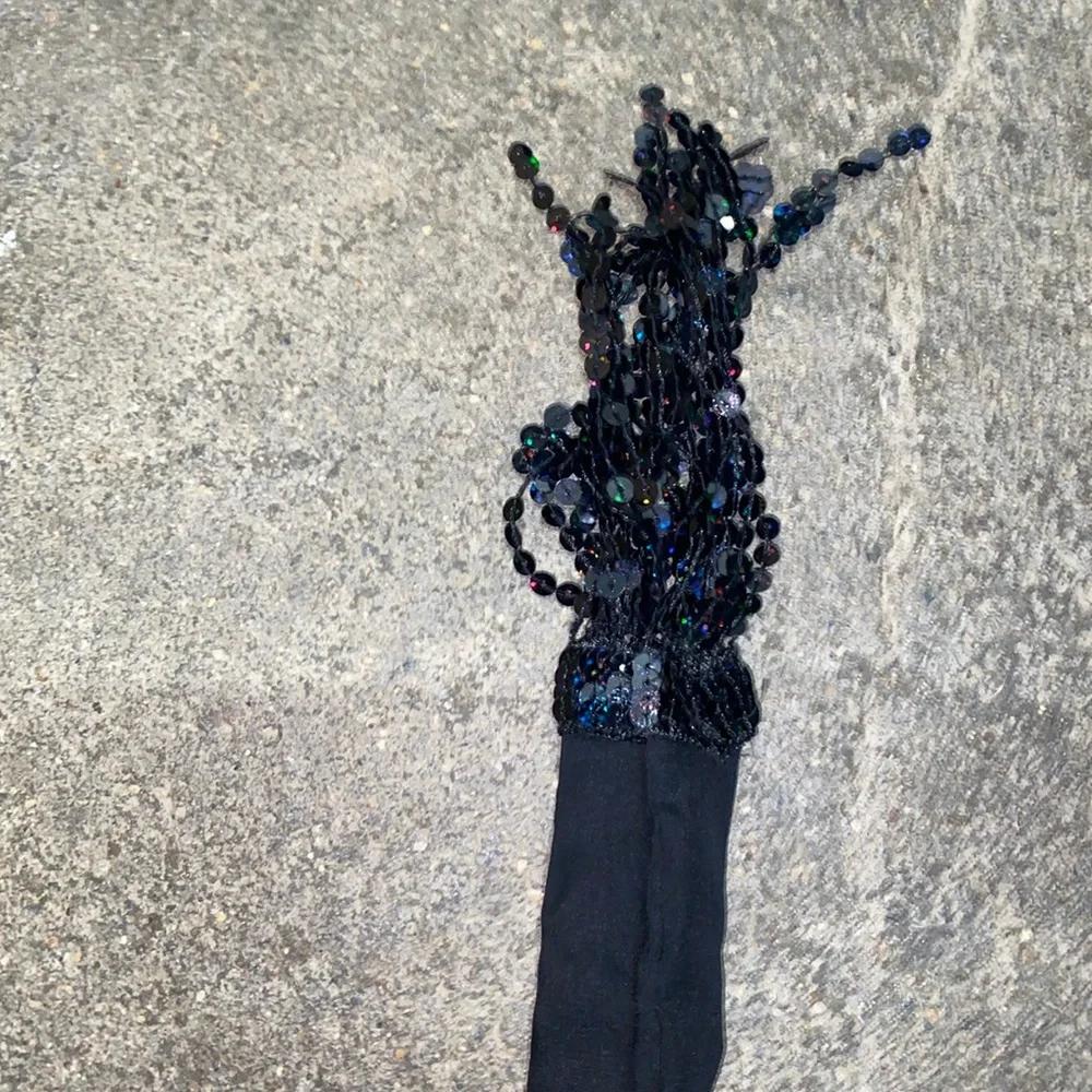Black sequin rave skirt - Picture 3 of 4
